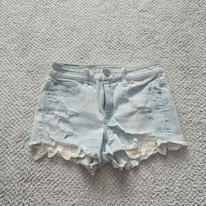 AMERICAN EAGLE Hi-Rise Shortie Light Blue Crochet Pocket Distressed Shorts 0 AE